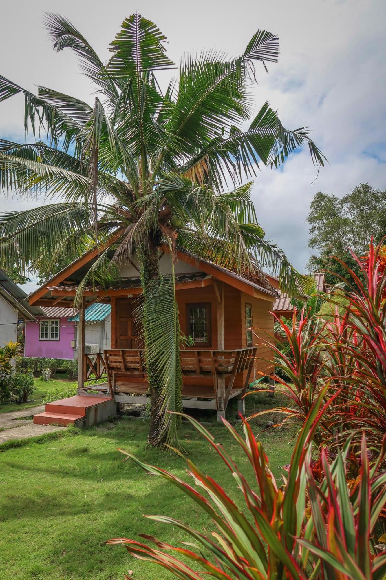 The Mermaid House Hotel Ko Kut Екстериор снимка